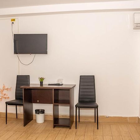 Occidental Wise Transit Hotel บูคาเรสต์ ภายนอก รูปภาพ