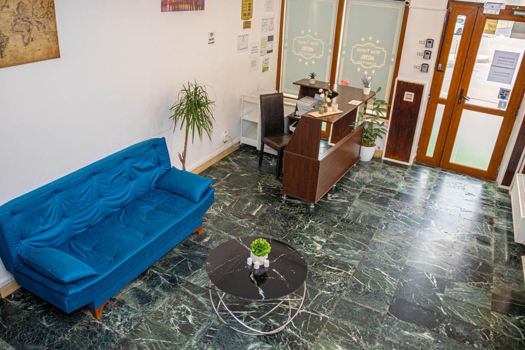 Occidental Wise Transit Hotel บูคาเรสต์ ภายนอก รูปภาพ