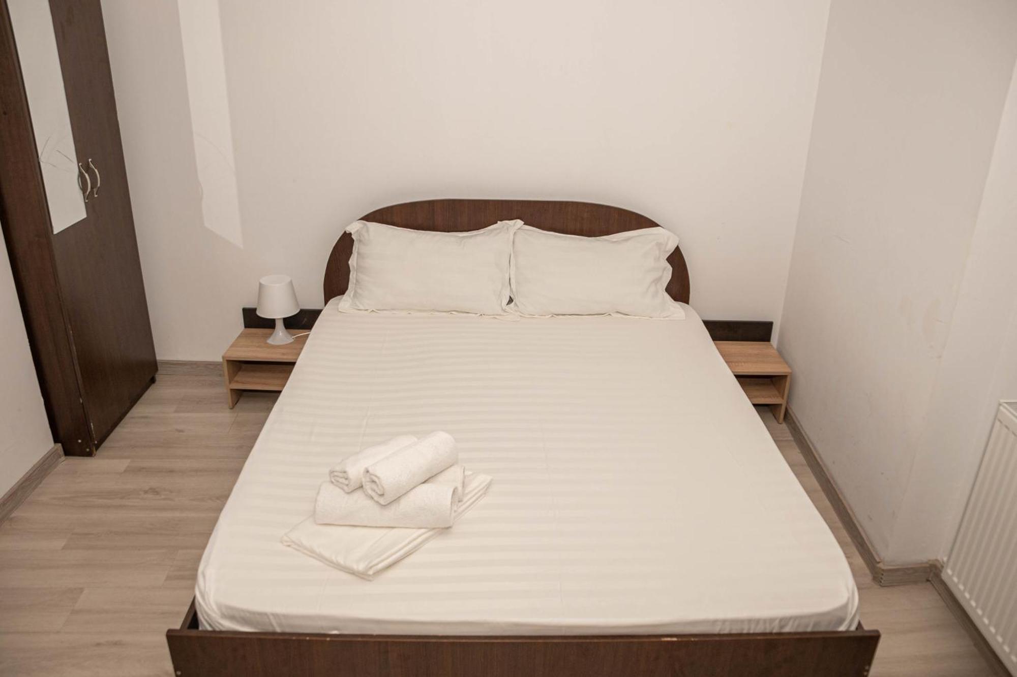 Occidental Wise Transit Hotel บูคาเรสต์ ภายนอก รูปภาพ