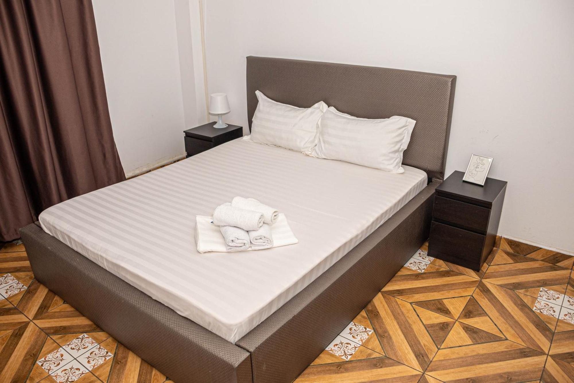 Occidental Wise Transit Hotel บูคาเรสต์ ภายนอก รูปภาพ